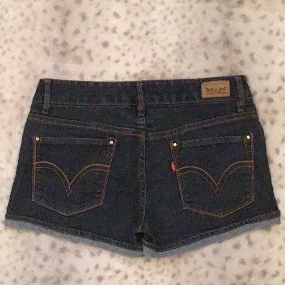 NWOT LEVI’S Jean Short Shorts Size 7